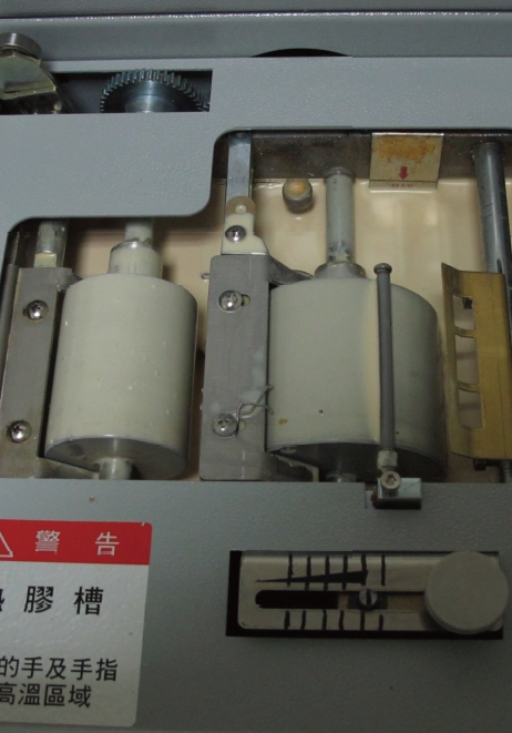雙膠輪結構